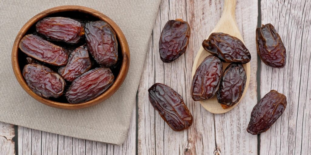 Import Iranian Dates Premium dates from Iran known for their sweet taste and rich texture.